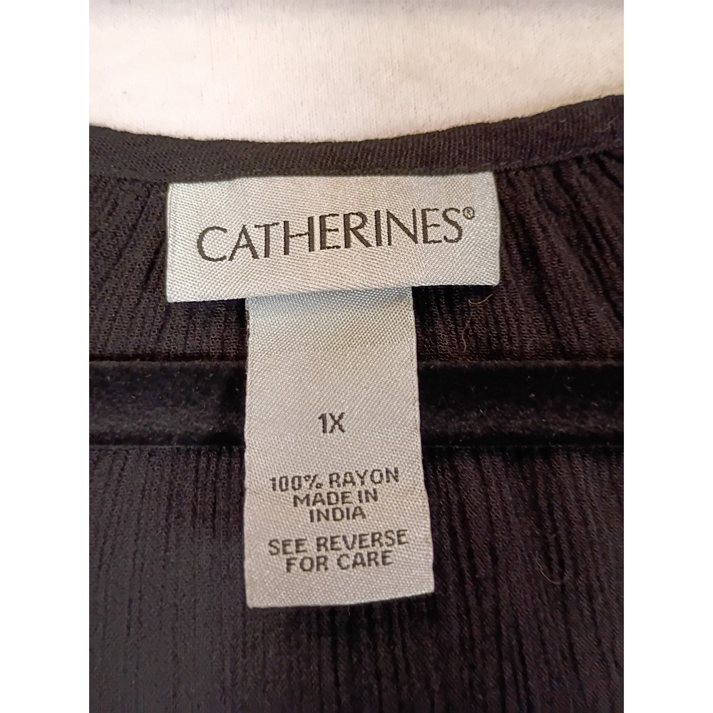 Boho Catherines Women 1X Black Floral Embroidered Cold Shoulder Rayon Top - Picture 3 of 9